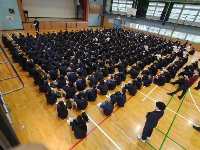 全校集会の様子