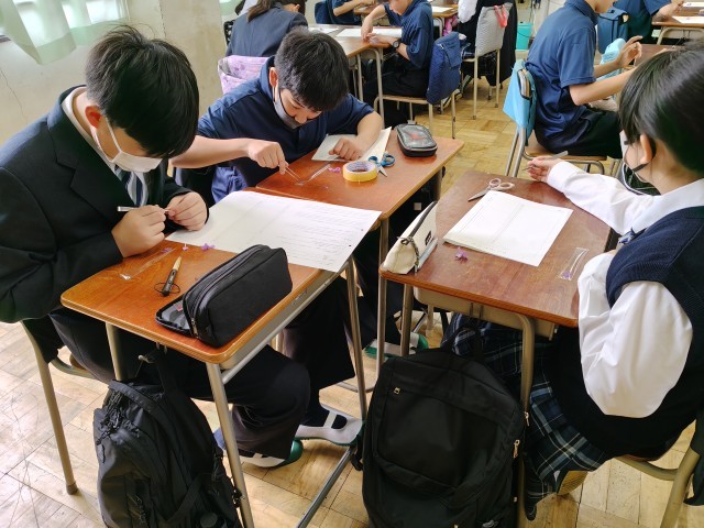 花を解体しています