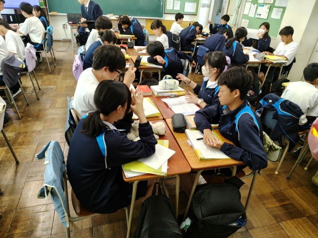グループで話し合い