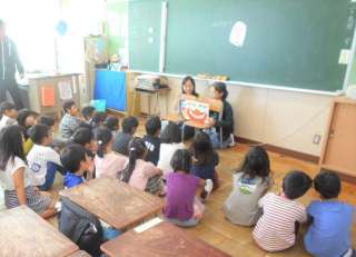 読み聞かせ