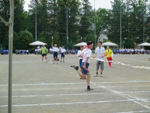 各学年の学級全員リレー（３）