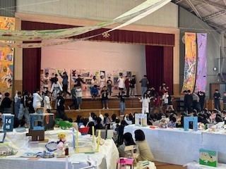 ６年生　身体表現発表①