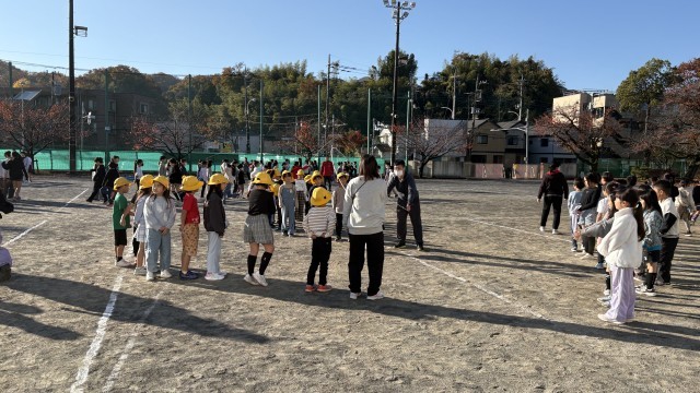 長縄の練習中です。