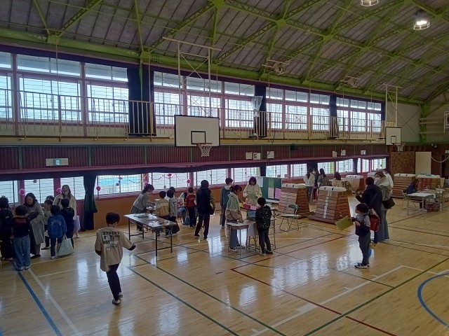 楽園の国他（体育館）