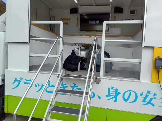 避難訓練（起震車）２