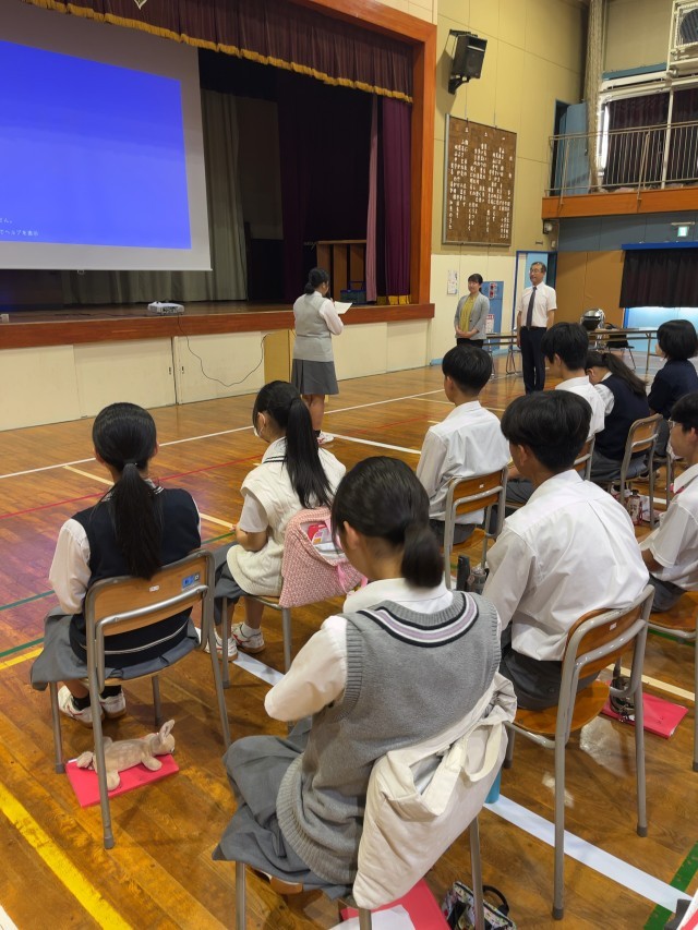 ３年