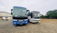 バスが出発