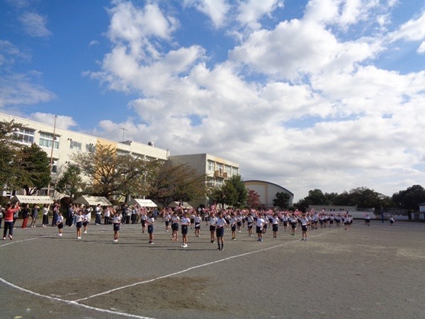 「中学年：エイサー」